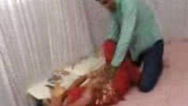 cô gái tóc vàng thiếu niên ngoài sex hay k che cho đến khi cô ấy chơi,